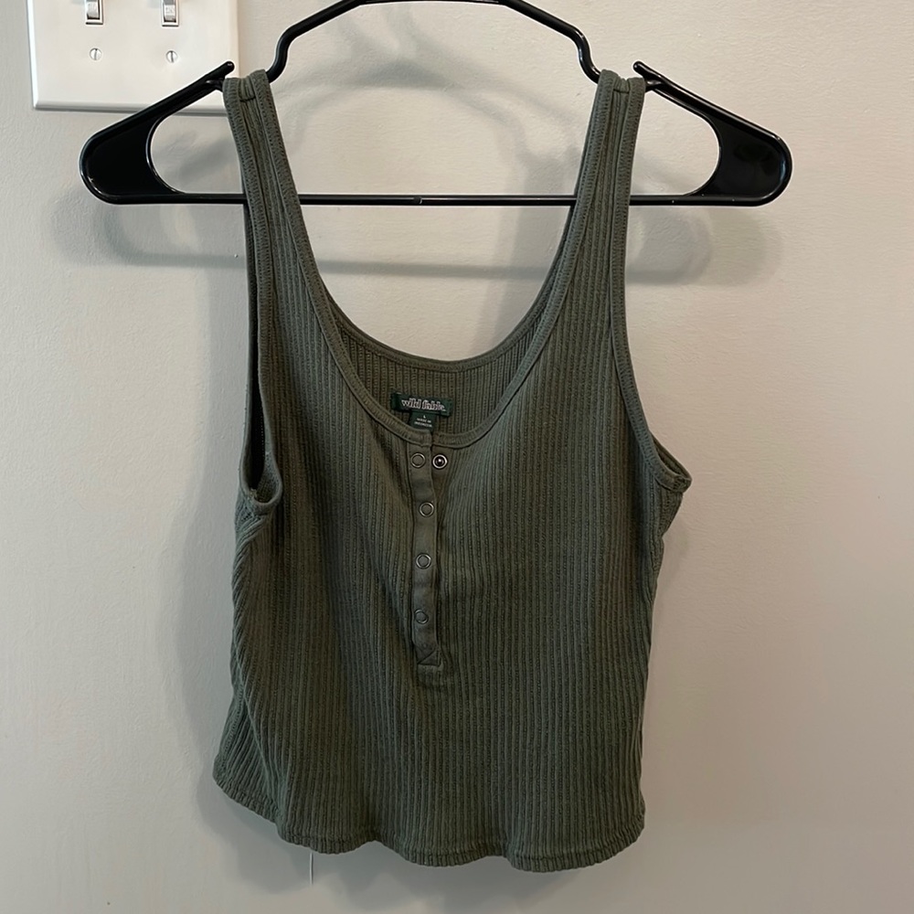 basic crop tank
